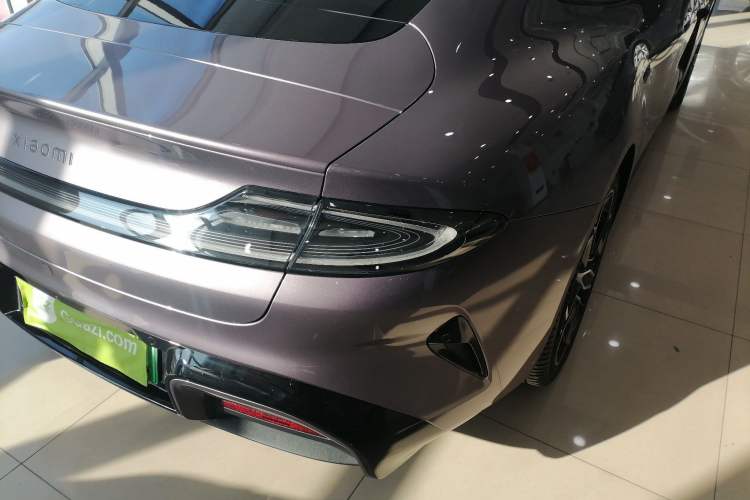 Used Xiaomi Auto SU7 2024 Rear-Drive Long-Range Intelligent Driving Version
