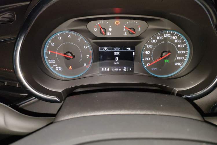 Used Chevrolet Malibu XL 2022 Redline 550T Automatic Sport Edition Odometer Close Up