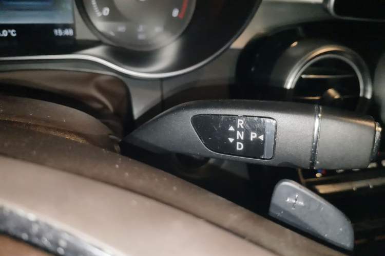 Used Mercedes-Benz GLC 2017 GLC 200 4MATIC Gear Lever