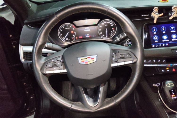 Used Cadillac XT4 2021 28T Two-Wheel Drive Leading Version Steering Wheel