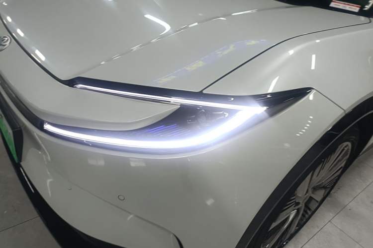 Used Toyota bZ5 2025 Model 550 PRO
