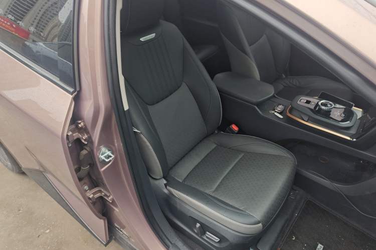 Used Toyota bZ3 2023 616 km Long-Range Premium