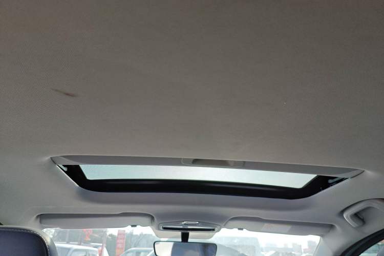 Used Geometry E Firefly 2022 401 km Linglong Tiger 4 Seats