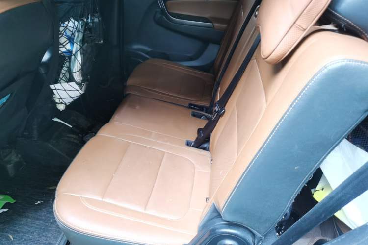 Used CHANGAN OSHAN CX70 2018 Revised Version 1.6L Manual Prestige Edition