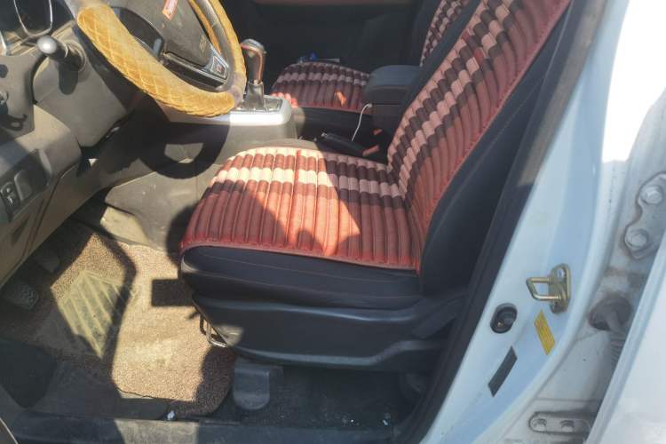 Used Jinbei Zhishang S35 2016 1.5L Manual Smart Edition Left Front Seat