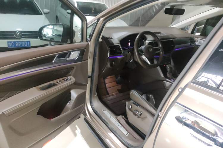 Used Volkswagen Viloran 2020 380TSI Prestige Edition
