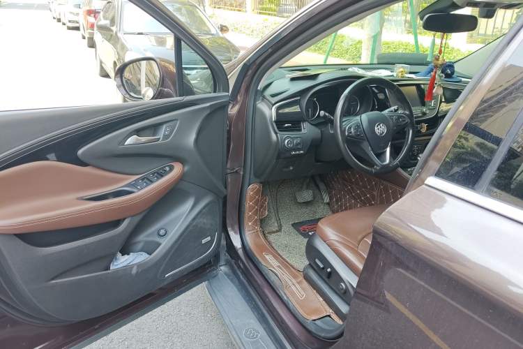 Used Buick Envision 2018 28T All-Wheel-Drive Versatile Sports Flagship Model