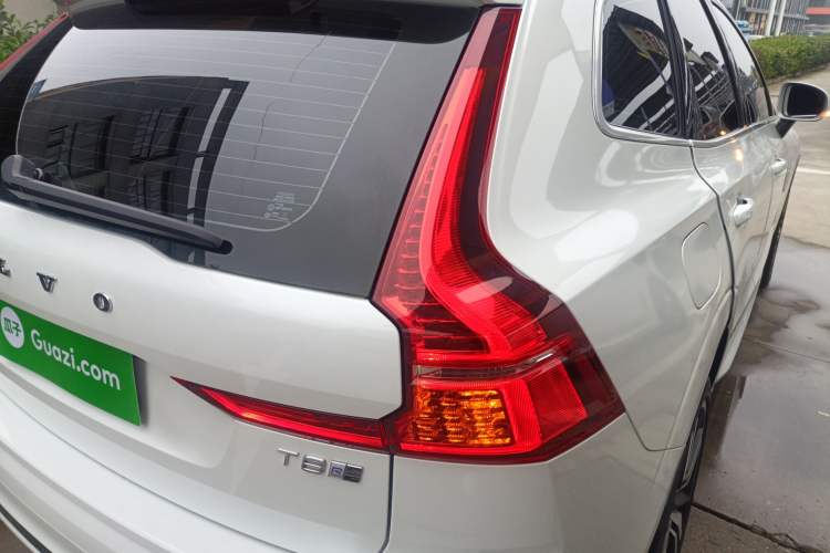 Used Volvo XC60 New Energy 2019 T8 E-Drive Hybrid Prestige Luxury Version China V Standard