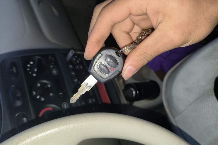 Used Chery QQ3 2012 Stylish Edition 1.0L Manual Start-Up Model