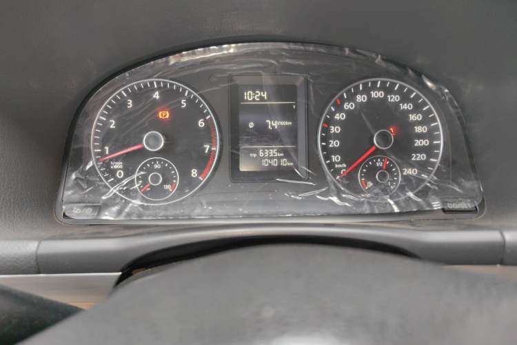 Used Volkswagen Touran 2011 1.4T Manual Zhiya Edition 5 Seats
