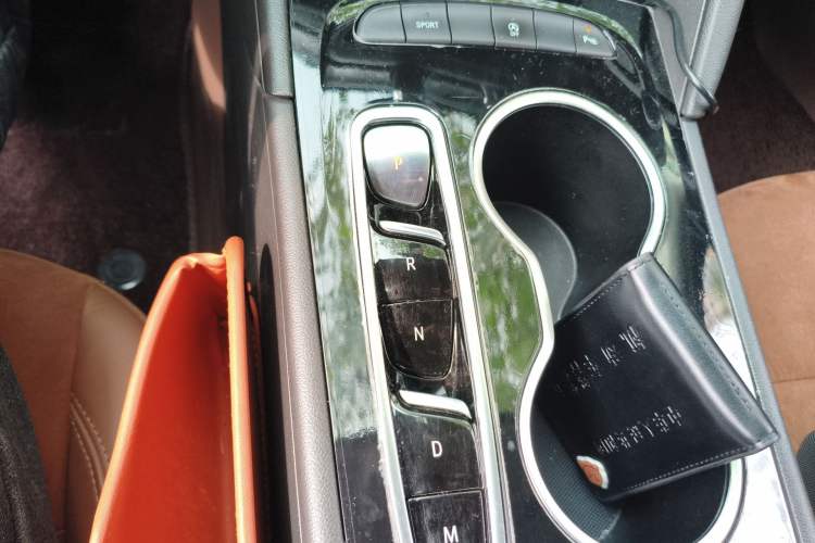 Used Buick Regal 2020 552T Luxury Version Gear Lever