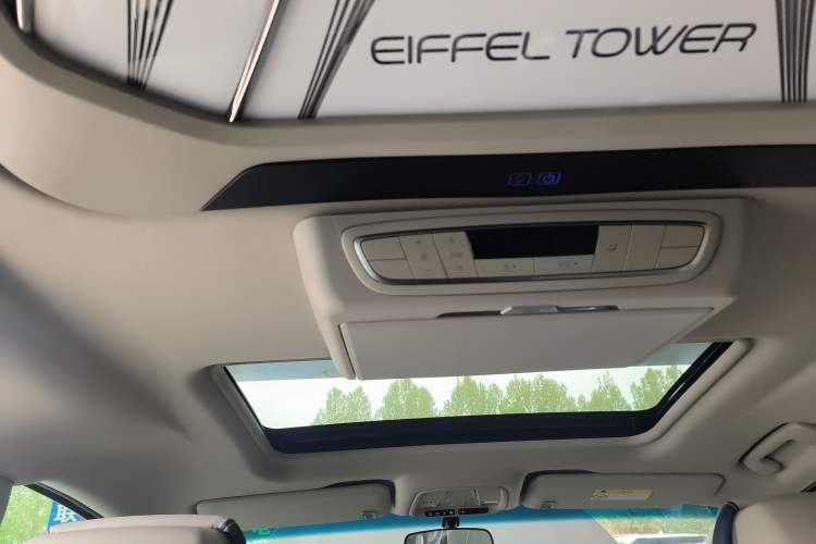 Used Buick GL8 2022 ES Landtrek 653T Comfort Edition Headliner