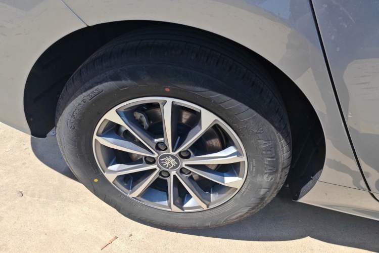 Used BYD Qin PLUS 2024 HONOR Edition DM-i 55KM Leading Model Right Rear Wheel Hub