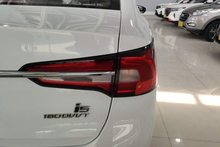 Used Roewe i5 2020 1.5L Automatic 4G Connect Luxury Flagship Edition