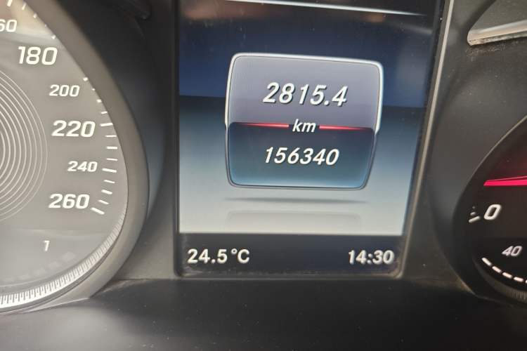 Used Mercedes-Benz GLC 2017 GLC 260 4MATIC Luxury Model
