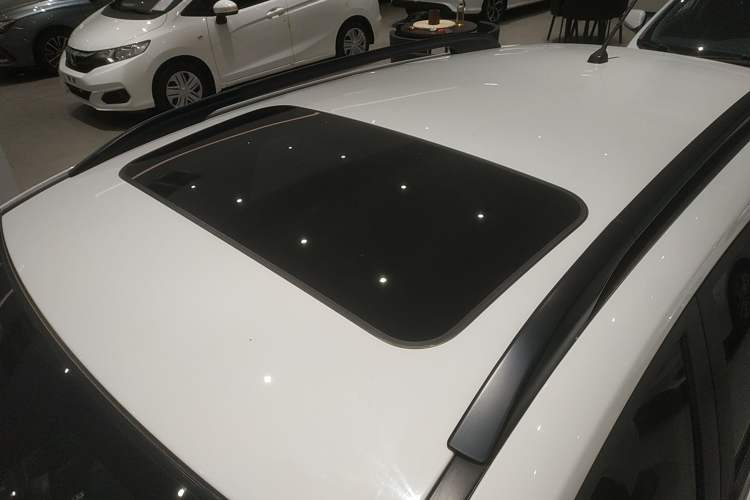 Used Kia KX Cross 2018 1.6L Automatic Dynamic Sunroof Version