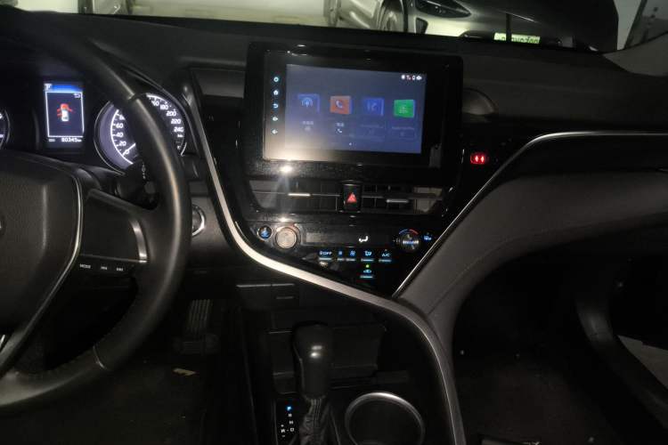 Used Toyota Camry 2023 2.0GVP Premier Edition Audio And AC Panel