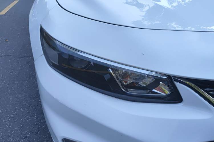 Used Chevrolet Malibu XL 2016 1.5T Dual-Clutch Ruichi Edition Right Front Headlight