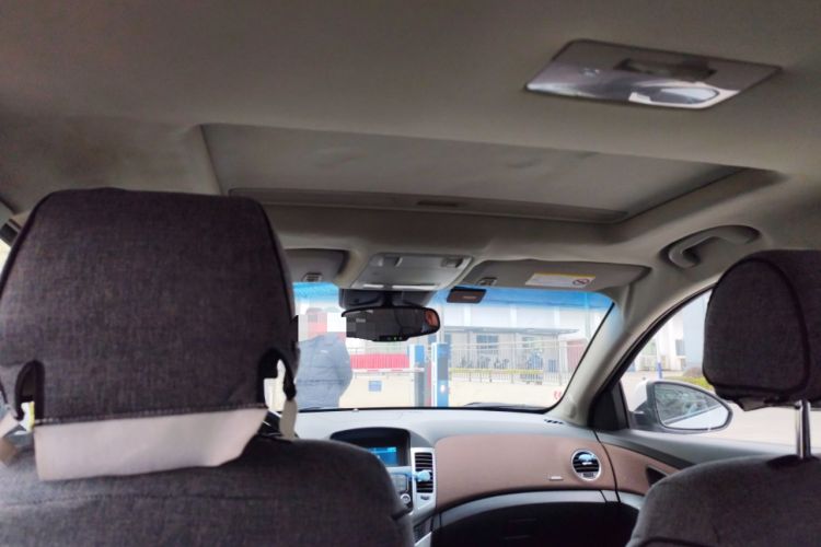 Used Chevrolet Cruze 2013 Hatchback 1.6L Manual Luxury Model
