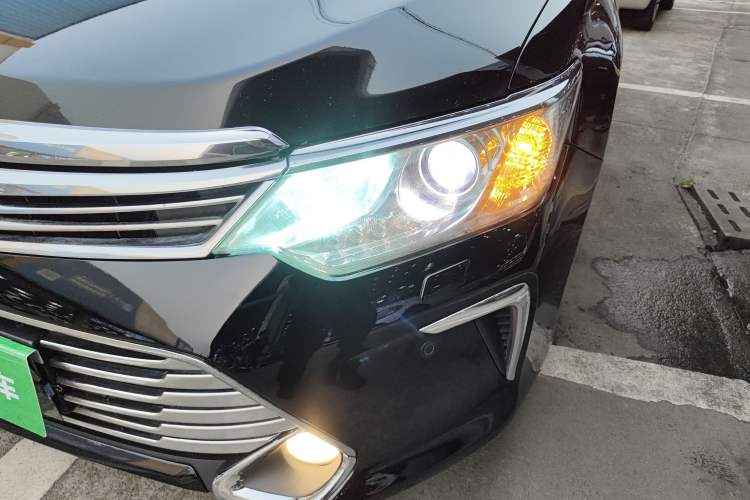 Used Toyota Camry 2016 2.5G 10th Anniversary Deluxe Navigation Edition Left Front Headlight