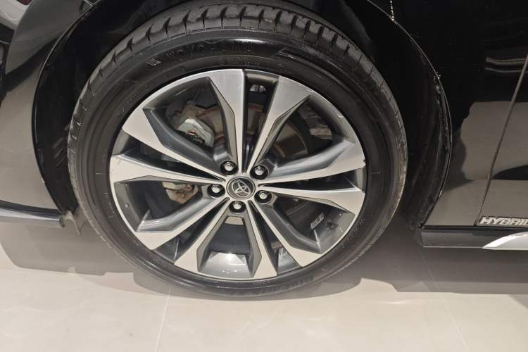 Used Toyota Granvia 2023 2.5L Hybrid Prestige VIP Edition