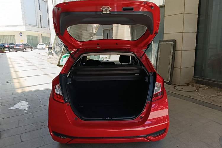 Used Honda Fit 2018 1.5L CVT Comfort Sunroof Version