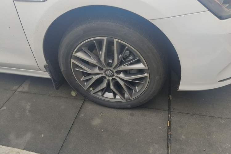 Used BYD Qin PLUS 2024 HONOR Edition DM-i 120KM Leading Model Right Front Wheel Hub