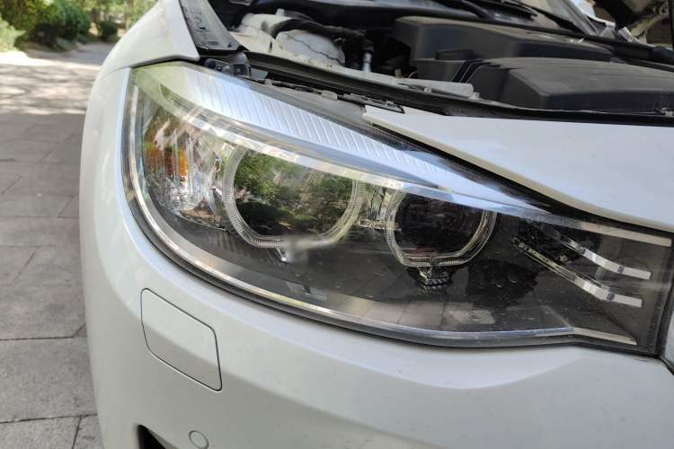 Used BMW 3 Series GT 2013 328i Sport Design Package Right Front Headlight