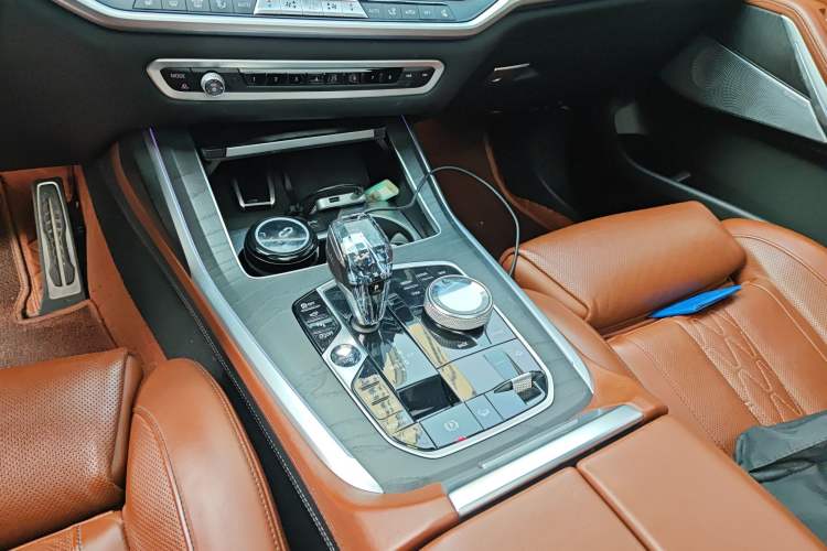 Used BMW X7 2020 xDrive40i Luxury M Sport Package
