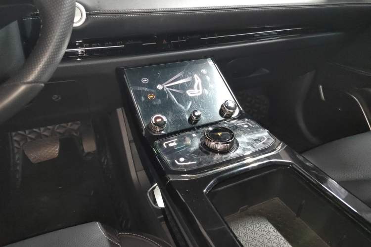 Used NETA U 2022 Zhi 400 Lithium-Nickel-Manganese-Cobalt Energy System