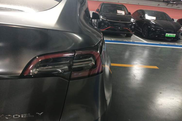 Used Tesla Model Y 2021 Standard Range Rear-Wheel Drive Version