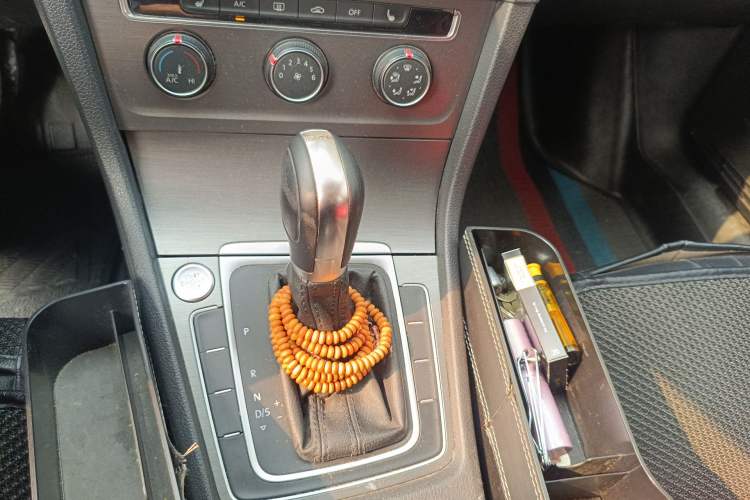 Used Volkswagen Golf 2016 230TSI Automatic Luxury Version
