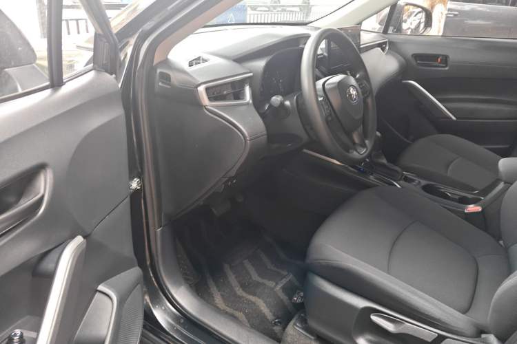 Used Toyota Corolla Cross 2023 2.0L Elite Edition Driver Seat