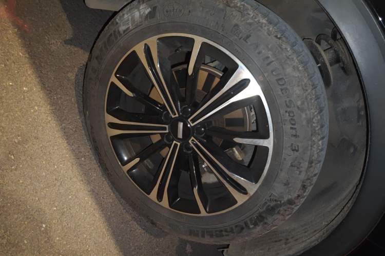 Used Wey VV6 2021 2.0T Two-Wheel Drive Smart Protection+
