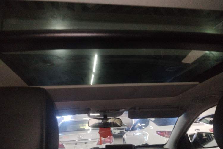 Used Hyundai Mistra 2016 1.8L Automatic Smart GLS Headliner