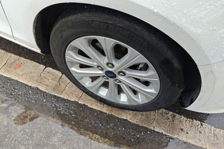 Used Ford Escort 2017 Happiness Edition 1.5L Automatic Fashion Version