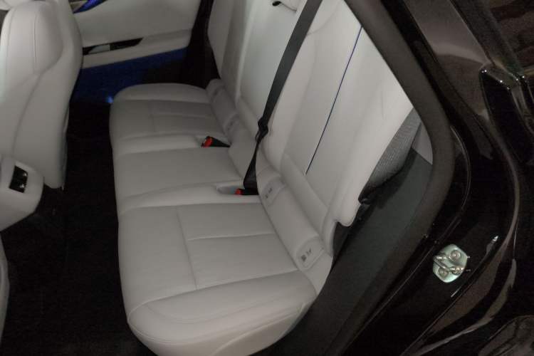 Used Cadillac OPTIQ 2024 Standard Range Version