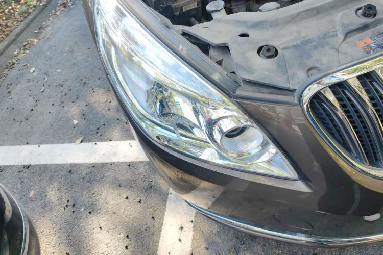 Used Buick GL8 2015 2.4L Luxury Business Premium Edition
