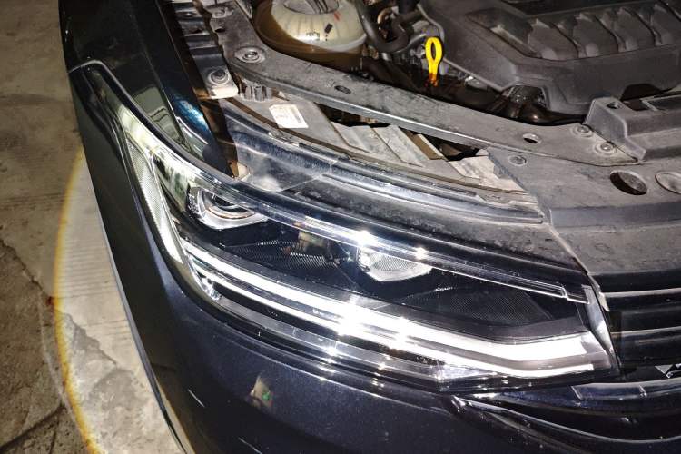 Used Volkswagen Tiguan L 2023 Facelifted 380TSI Automatic All-Wheel Drive R-Line Plus Version 7-Seater
