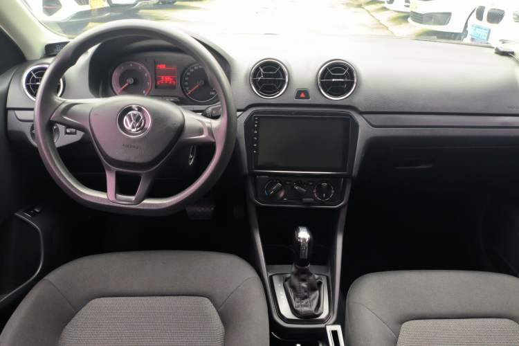 Used Volkswagen Jetta 2017 1.5L Automatic Fashion Model