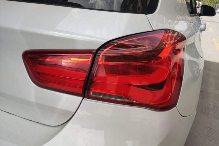 Used BMW 1 Series 2018 118i Sport Design Package
