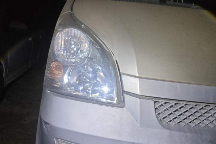 Used Wuling Rongguang 2011 1.2L Base Version
