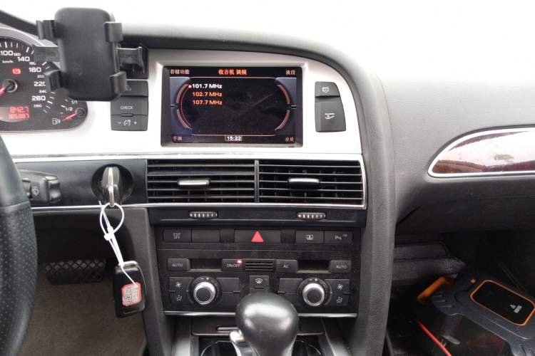 Used Audi A6L 2011 2.0 TFSI Automatic Standard Edition Audio And AC Panel