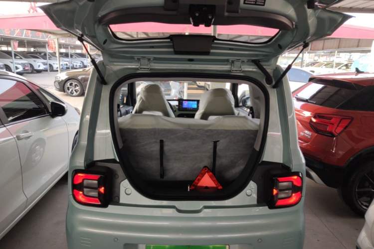 Used Geely Galaxy Panda 2024 Panda Mini 200km Endurance Bear
