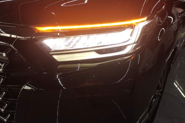 Used Honda Elysion 2022 2.0L eHEV Luxury Edition