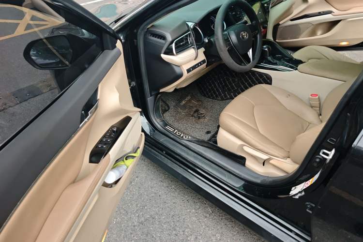 Used Toyota Camry 2018 2.0E Elite Edition Driver Seat