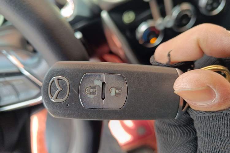 Used Mazda CX-4 2018 2.0L Automatic Two-Wheel Drive Blue Sky Premium Upgrade Version China VI Standard
