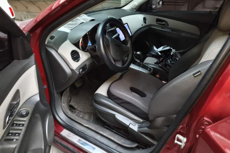 Used Chevrolet Cruze 2011 1.8L SE Automatic
