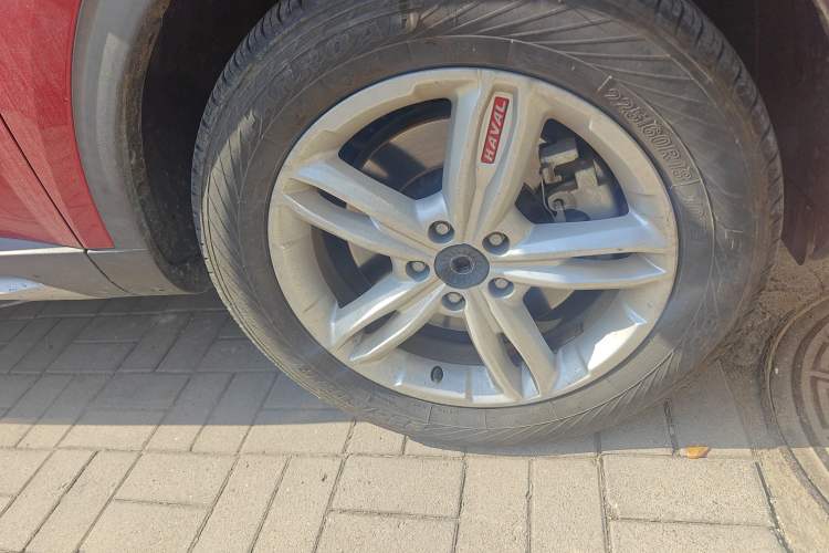 Used Haval H4 2018 Red-Label 1.5 GDIT DCT Fashion Edition Right Front Wheel Hub