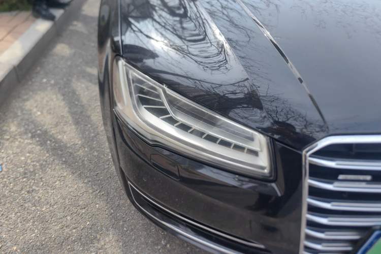 Used Audi A8 2016 A8L 45 TFSI quattro Comfort model Right Front Headlight